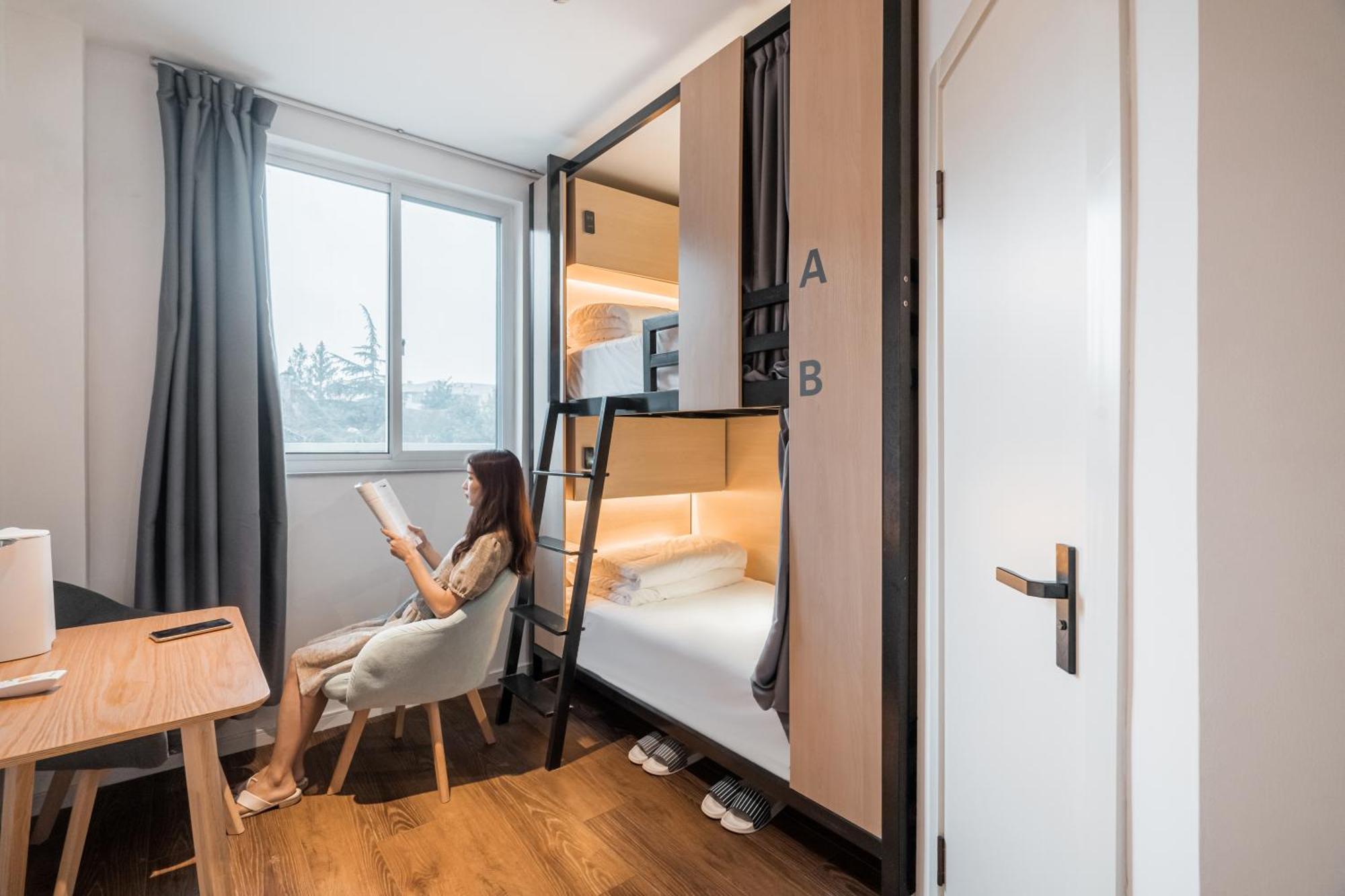 Joy Hongqiao Airport And Railway Hotel Shanghai Exterior foto